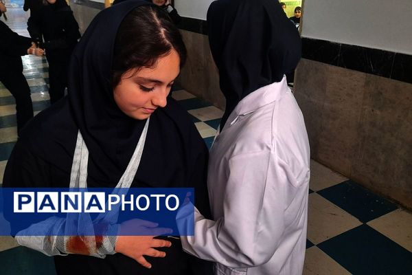 مانور زلزله در دبیرستان پروین اعتصامی 