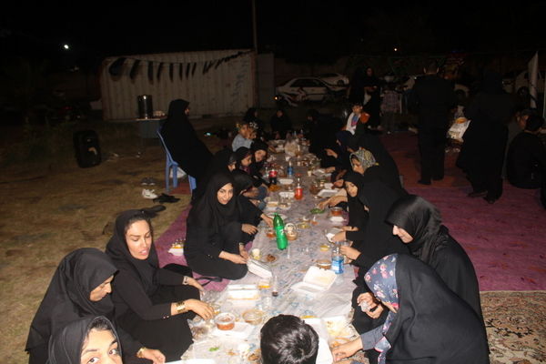 ضیافت افطاری به میزبانی دبستان شهید محمود پیکر و دبستان خدیجه کبری (س) در بوشهر