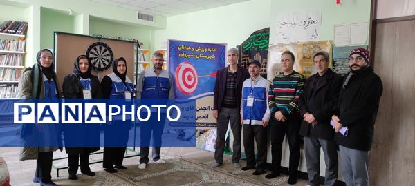 برگزاری مسابقه دارت ویژه دبیران دبیرستان شاهد ۴ شیروان