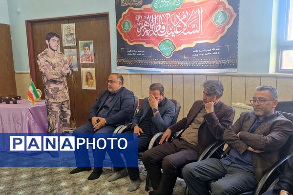 گرامیداشت ایام فاطمیه و هفته بسیج در مدرسه شهید همت؛ ادای احترام به فرهنگ ایثار و معلم شهید احمدرضا کمانی 