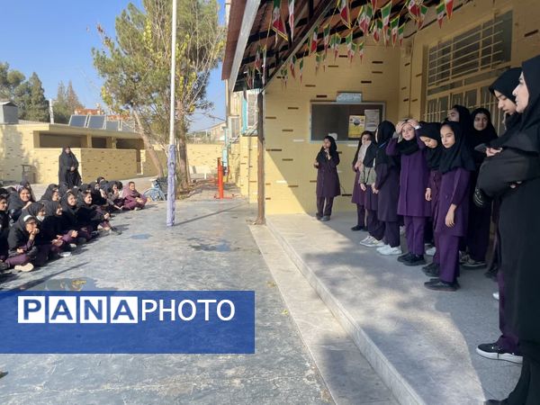 برگزاری جشن باستانی یلدا در دبیرستان دخترانه ابویی‌نژاد