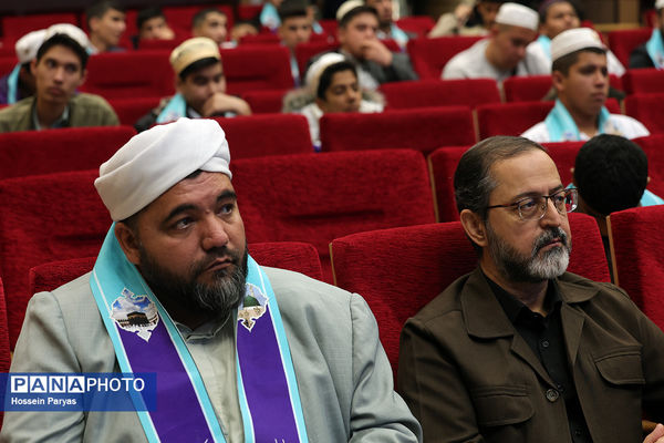 مراسم آموزش کاروان‌های عمره دانش‌آموزی به دانش‌آموزان عازم سرزمین وحی