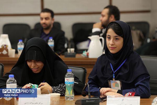 اولین نشست کارگروه تدوین سند دوازدهمین دوره مجلس دانش‌آموزی
