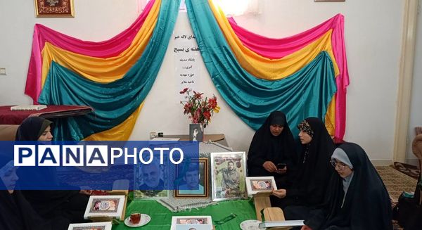 دیدار دانش‌آموزان بسیجی جوکار با خانواده شهید قاسم محمدی