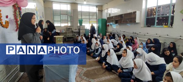 جشن ولادت حضرت فاطمه زهرا (س) و روز مادر در دبستان شهید احمد خاقانی شهرستان شیروان