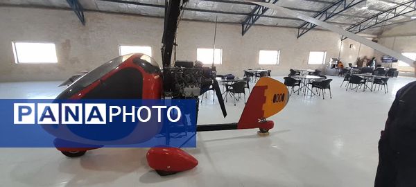 بازدید دانش‌آموزان دبیرستان شهید صدوقی از مرکز هوانوردی پردیس