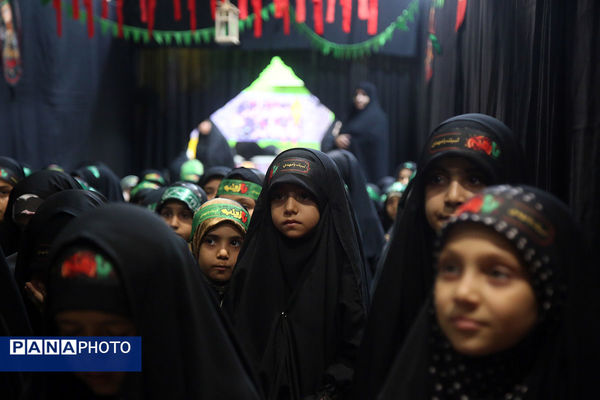نقش معلمان در انتقال فرهنگ عاشورایی به نسل جوان بی‌بدیل است