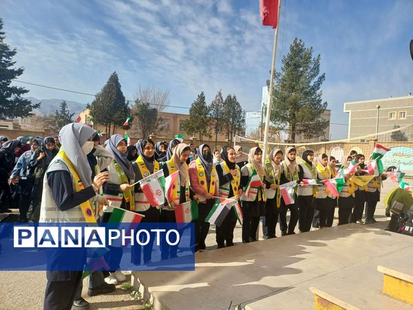 همایش یاوران انقلاب پیشتازان مقاومت در شهرستان ایوان