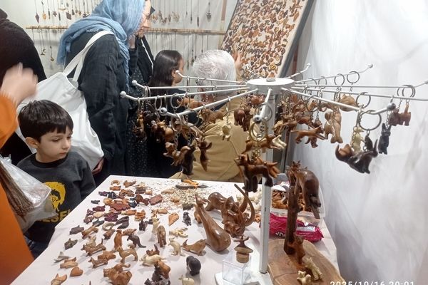  نمایشگاه صنایع دستی و سوغات کرج در کاخ مروارید کرج 