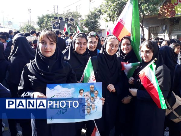 راهپیمایی روز دانش‌آموز در گلوگاه 