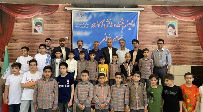 برگزاری جشنواره شاهنامه خوانی با هدف پاسداشت زبان و فرهنگ ایرانی در شهرستان آباده