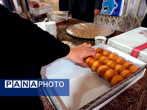 آیین غبارروبی و عطر افشانی گلزار شهدا شهرستان ملارد در هفته دفاع مقدس