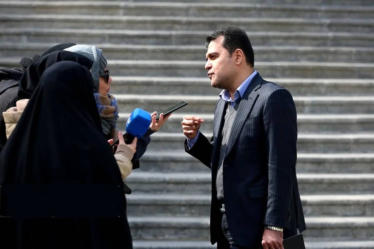 آموزش آزمایشی هوش مصنوعی برای معلمان آغاز شده است