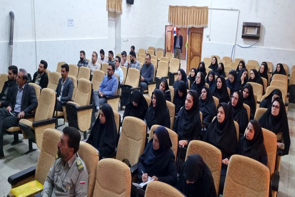 دوره آموزشی مربیان پیشتاز در شهرستان فارسان