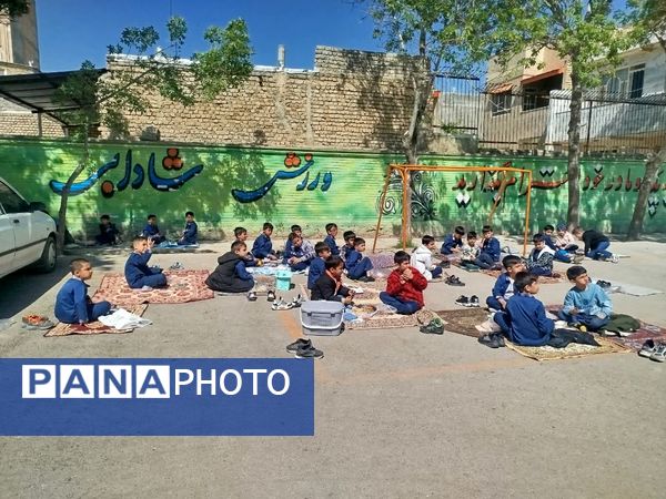 صبحانه سلامت در مدرسه پسرانه مبین شیروان
