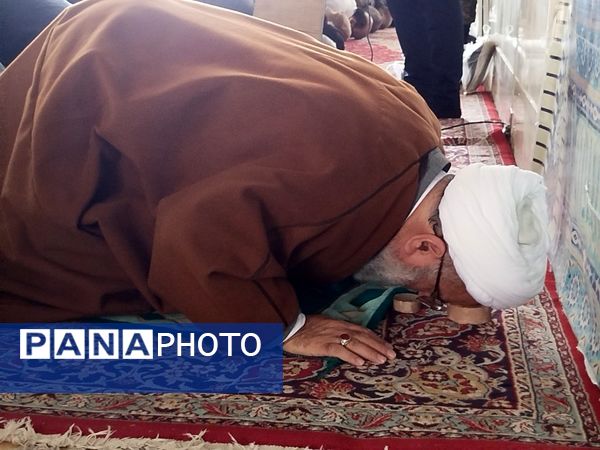 نماز جمعه شهرستان کاشمر با حضور پر رنگ مردم ترشیز کهن برگزار شد 