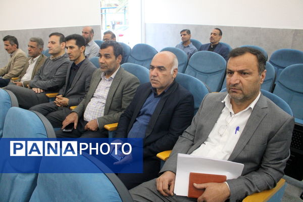 مراسم استقبال از شهید گمنام در اداره‌کل آموزش و پرورش استان بوشهر