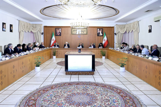 گزارش وزیر ورزش و رئیس سازمان انرژی اتمی از دستاوردهای یکسال گذشته