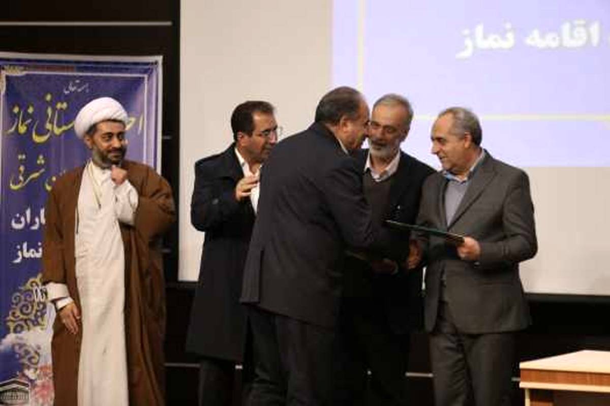 آموزش و پرورش آذربایجان‌شرقی در ارزیابی ترویج فرهنگ نماز رتبه ویژه گرفت