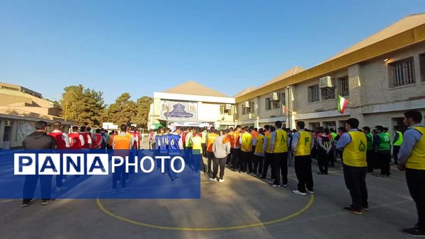 افتتاحیه المپیاد ورزشی درون مدرسه ای در دبیرستان سروش شاهد منطقه ۱۶