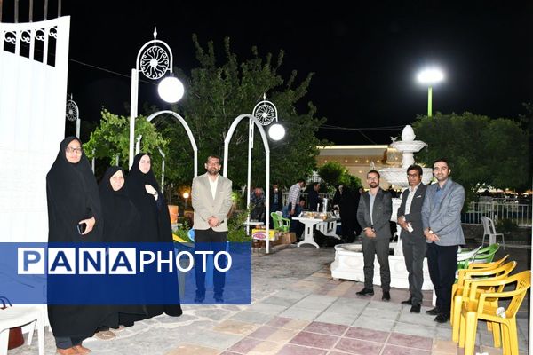 هفته‌ای برای ستایش دانایی؛ جشن معلمان در تالار ملک برگزار شد