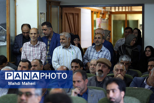 بازدید نماینده دولت و وزیر آموزش و پرورش از پروژه‌های عمرانی شهرستان سوادکوه