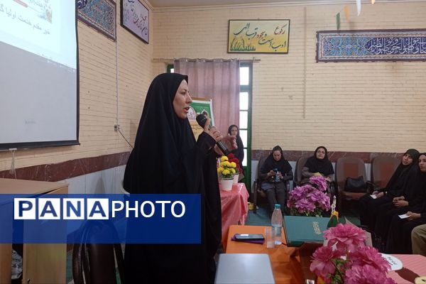 جلسه و انتخابات انجمن اولیا و مربیان دبیرستان نرجس۱ 