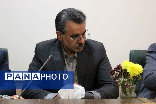 نشست خبری انجمن داروسازان یزد