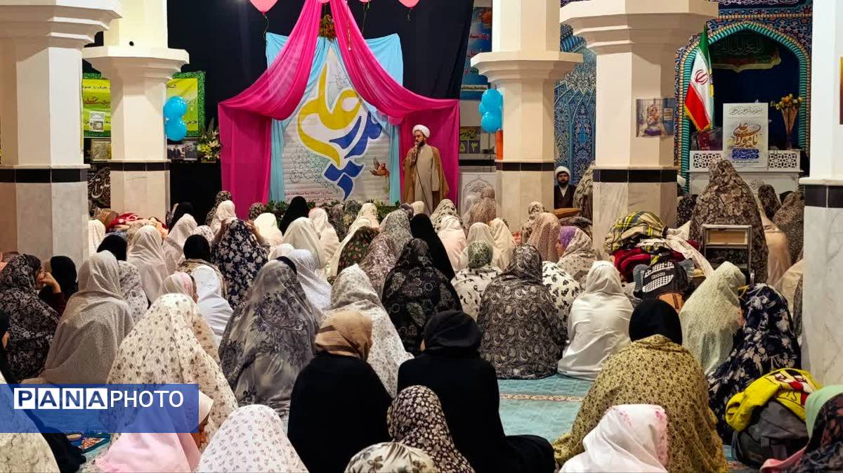 بازدید مسئولان از معتکفین دختر در محل مسجد جامعه شهرستان خلیل آباد