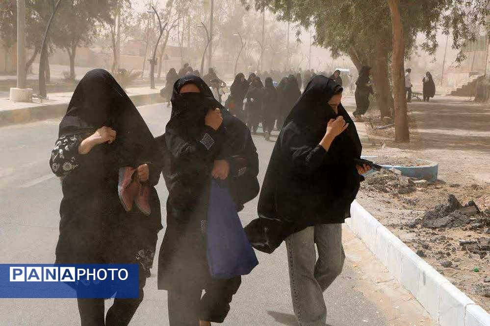 جاماندگانی که در غبار راه پیمودند