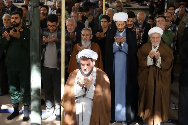 برگزاری نماز سیاسی و اجتماعی جمعه مردم کمالشهر استان البرز 