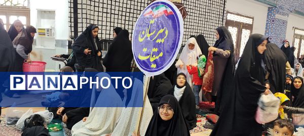 حضور دانش‌آموزان بیرجندی در نماز جمعه