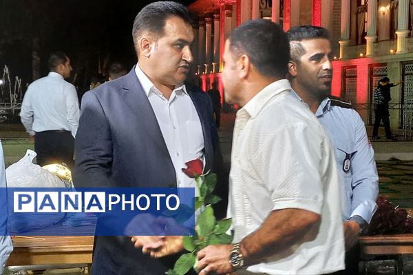 قهرمانانی بی‌ادعا که در نبرد با شعله‌های خانمان سوز جوانه‌های امید را می رویانند