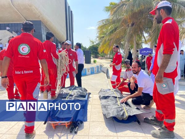 آژیر مانور آمادگی در مقابله با سونامی در چابهار نواخته شد