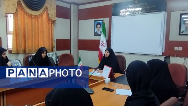 جلسه ویژه دانش آموزان بسیجی شهرستان خلیل‌آباد 