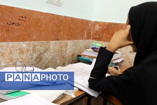 بازدید مدیر آموزش و پرورش شهرستان اسلامشهر از اردوی مطالعاتی دبیرستان دوره دوم فرزانگان اسلامشهر