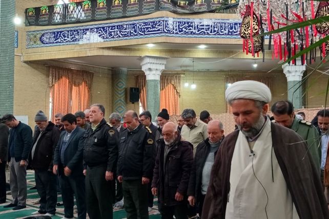 آخرین جمعه پاییز؛ هم‌نوایی دل‌ها در میعادگاه نماز جمعه