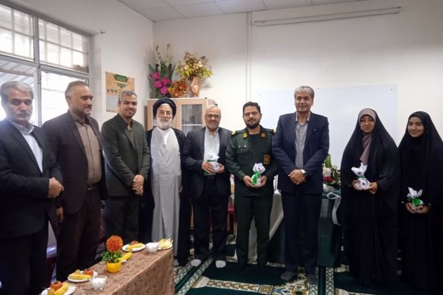 بازدید مدیران مدارس نیشابور از دبیرستان خاص فرهنگ مهر فاطمی 