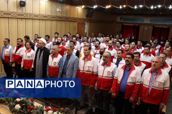  آیین تجلیل از ایثارگری‌های کارکنان و نجاتگران جمعیت هلال‌احمر استان همدان  