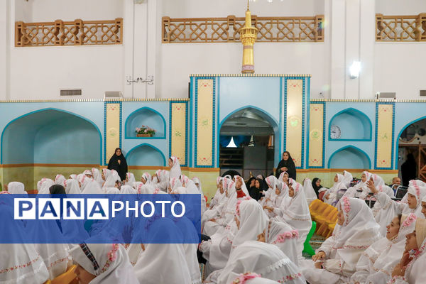 جشن تکلیف ۲۰۰ دانش آموز بانیاز ویژه مشهدی در رواق کودک حرم مطهر رضوی 