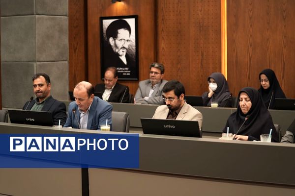 نشست نخبگانی دانشجویان با وزیرعلوم در مشهد