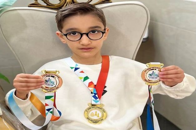 نابغه ۹ ساله شطرنج: هدفم کسب ‌عنوان استاد فیده است/ ناداوری، طلای جهانی را از من گرفت