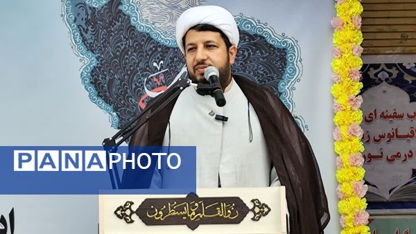 نواختن زنگ هفته کتاب و کتابخوانی در کارون