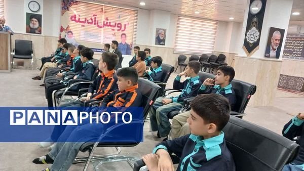 تقدیر از دانش‌آموزان دبستان سعادت بابت حضور فعال در نماز جمعه محمدشهر کرج