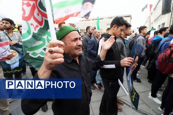 بزرگداشت یاد سید حسن نصرالله در مشهد 