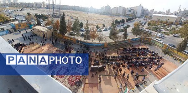 اقامه نماز باران در دبیرستان علوم و معارف شهید مطهری (ره)