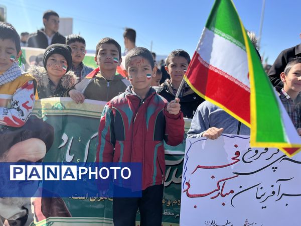 حضور دهه نودی‌ها در راهپیمایی 22 بهمن 