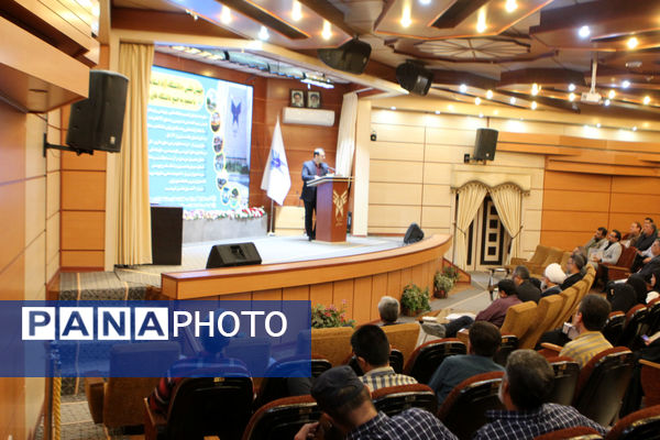 هم‌افزایی دانشگاه آزاد و آموزش و پرورش برای ارتقای آموزش متوسطه در کاشان