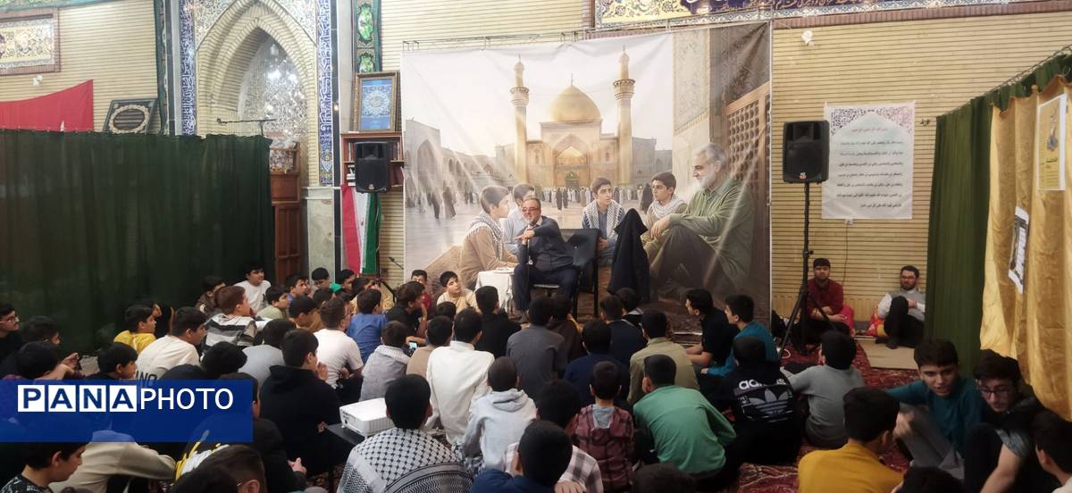 اعتکاف دانش‌آموزی در مرند با حضور حجت‌الاسلام بختیار بایرام اُف