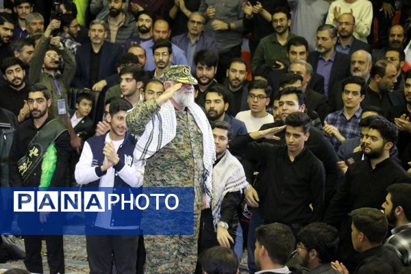 یادواره ملی شهدای دانشگاهی دفاع مقدس ۱۲ روزه در دانشگاه فردوسی مشهد (۲)